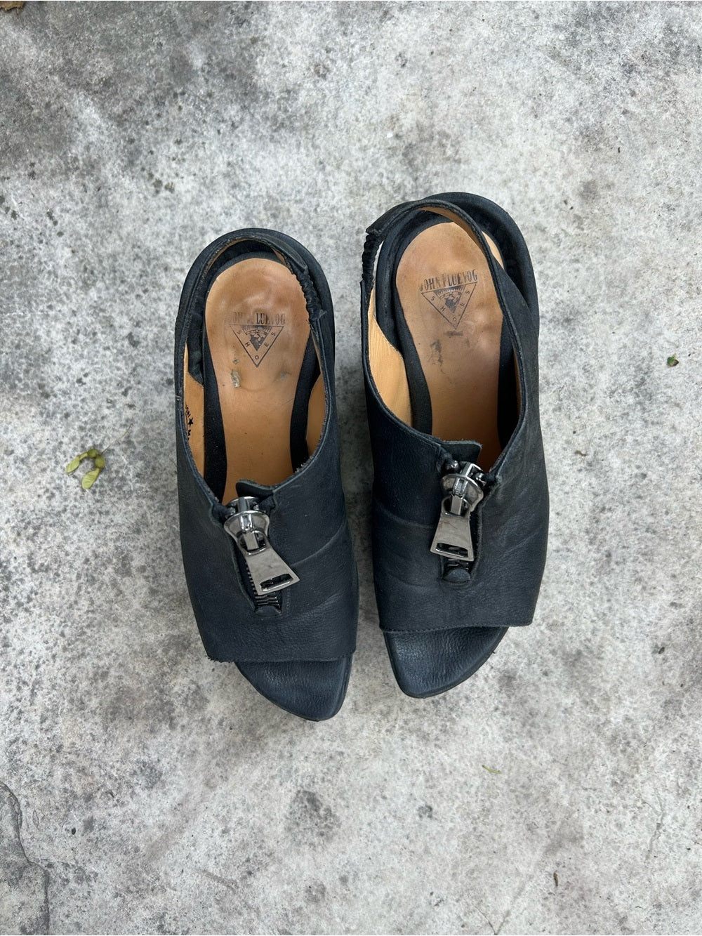 John Fluevog Black Prepare 2.0 Tent Open Toe Platform Sandal, size 7