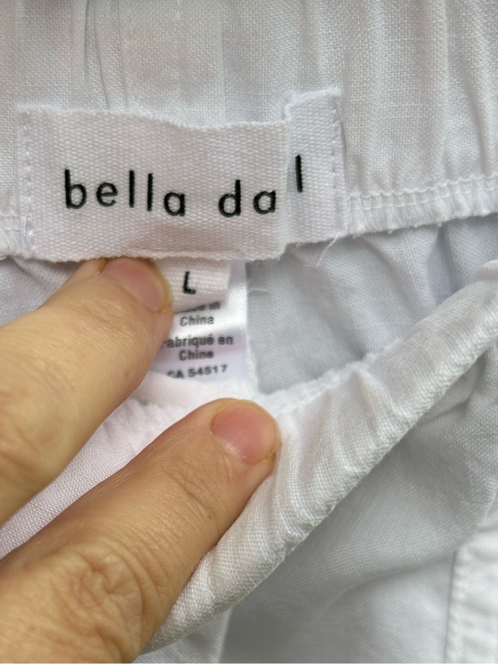 Bella Dahl White raw edge Shorts, size L