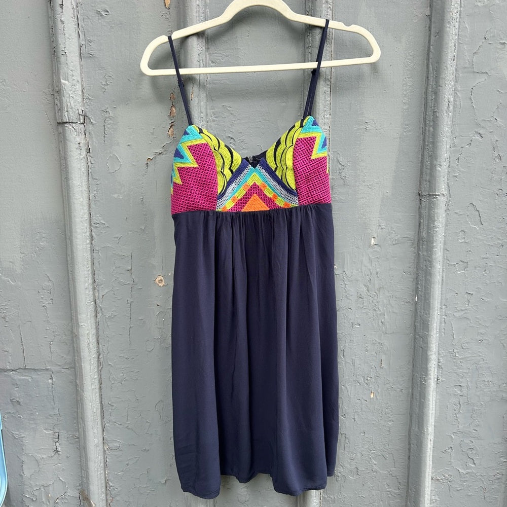LoveStitch Embroidered Dress, size M