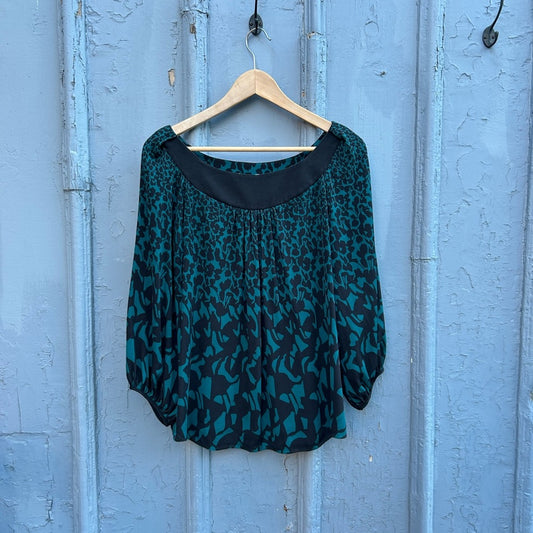 Diane Von Furstenberg silk Natita Blouse, size 4