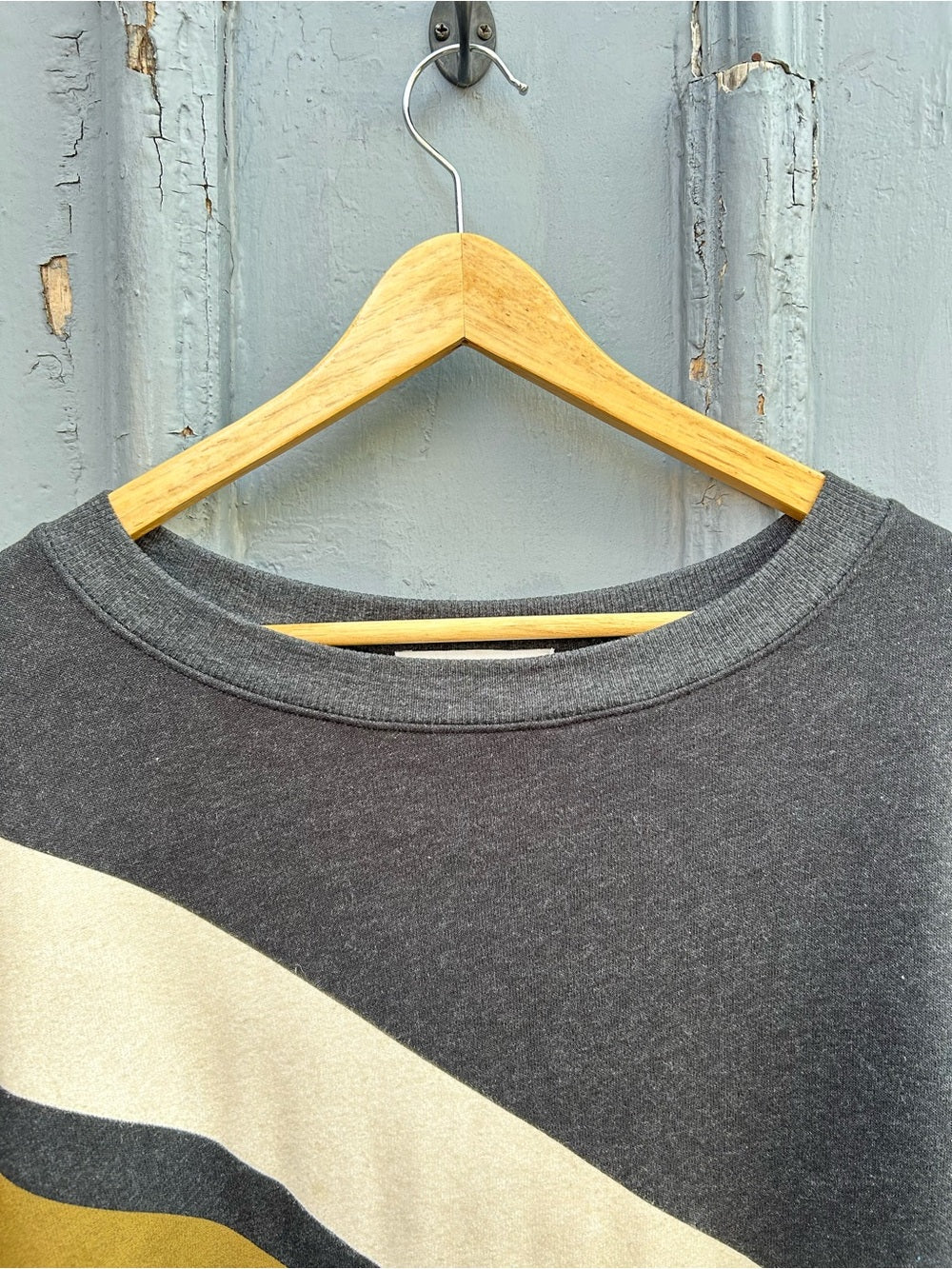 Wild Fox Black gold cream sweatshirt, size M