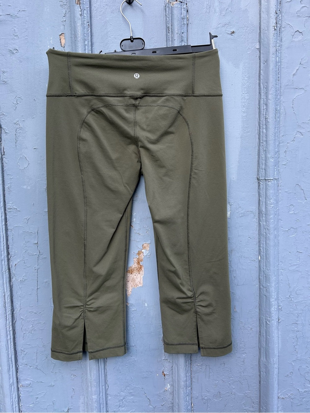 Lululemon Gather & Crow Crop II, size 12