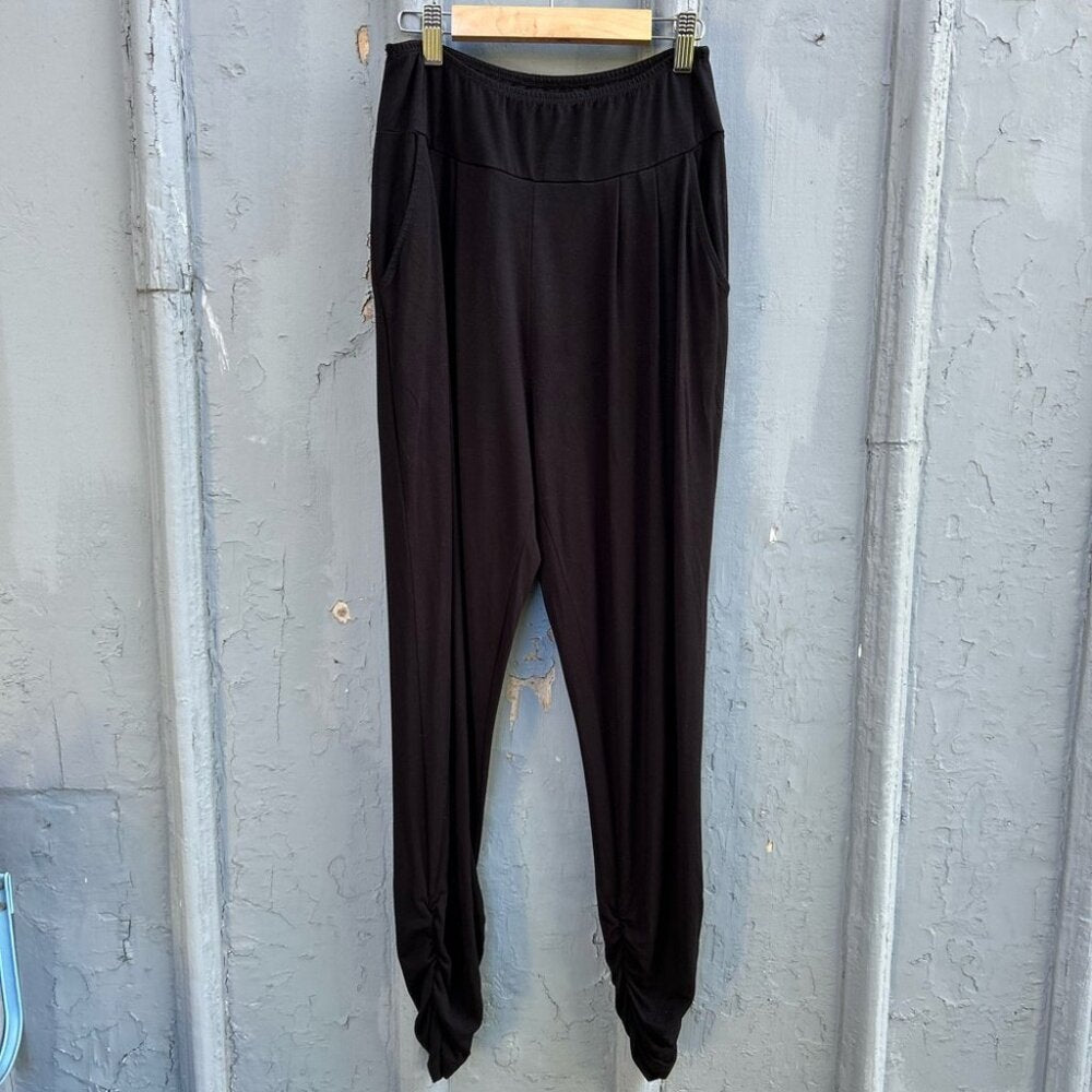 Encircled The Dressy Sweatpant, size Small