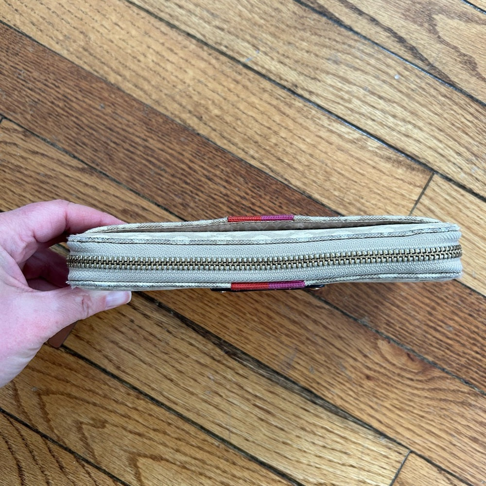 Kate Spade Neda Fabric Wallet, 7.5”x4”x1”