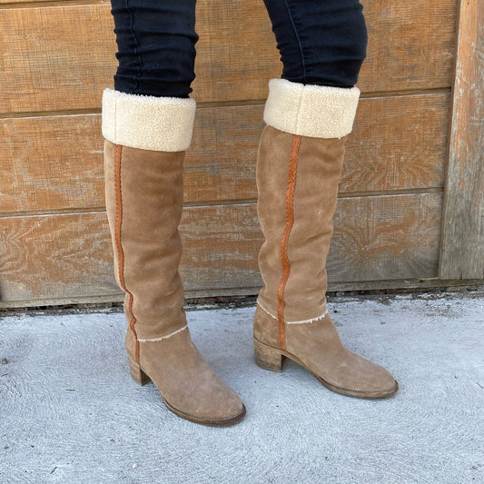 Philosophy Di Alberta Ferretti Camel Suede Shearling Boots, size 38.5