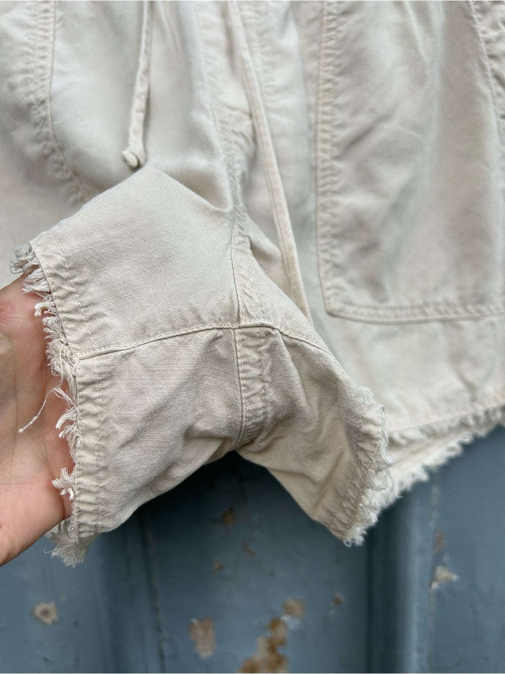 Bella Dahl Tan raw edge Shorts, size L