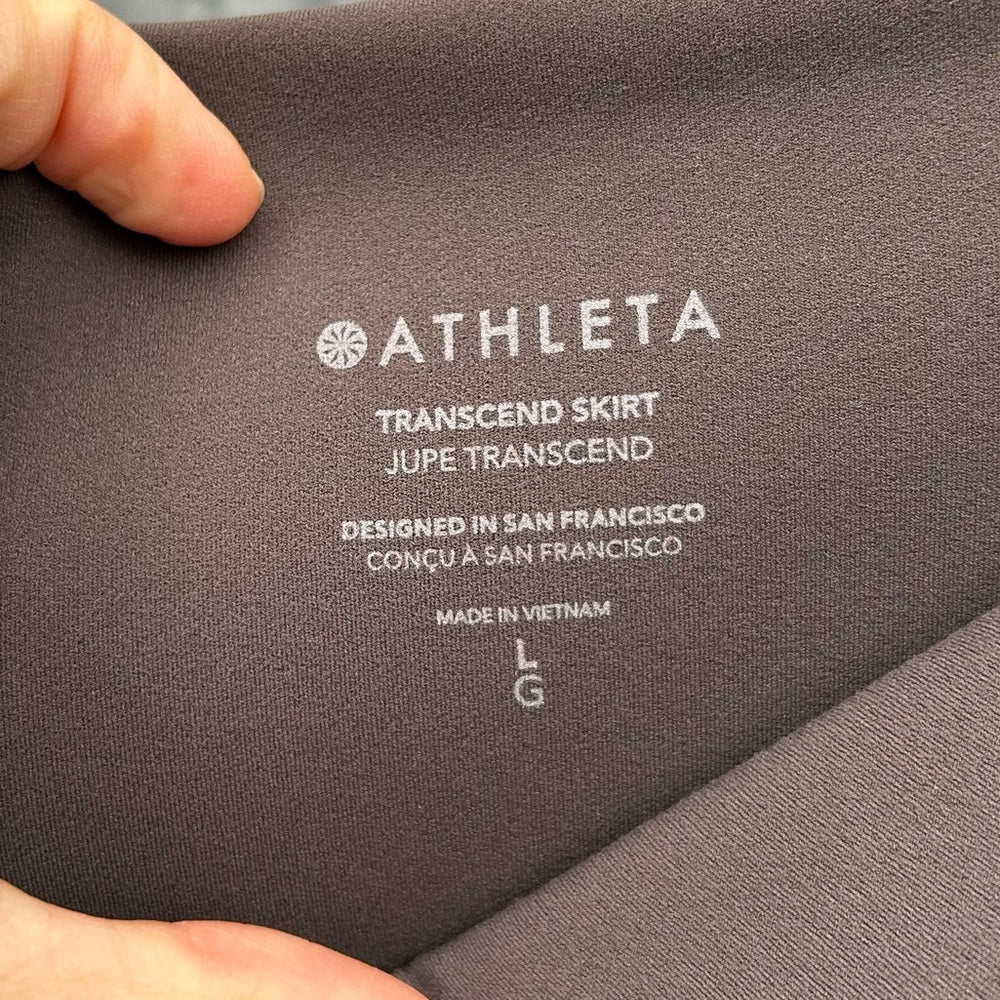 Athleta Transcend midi skirt, size Large