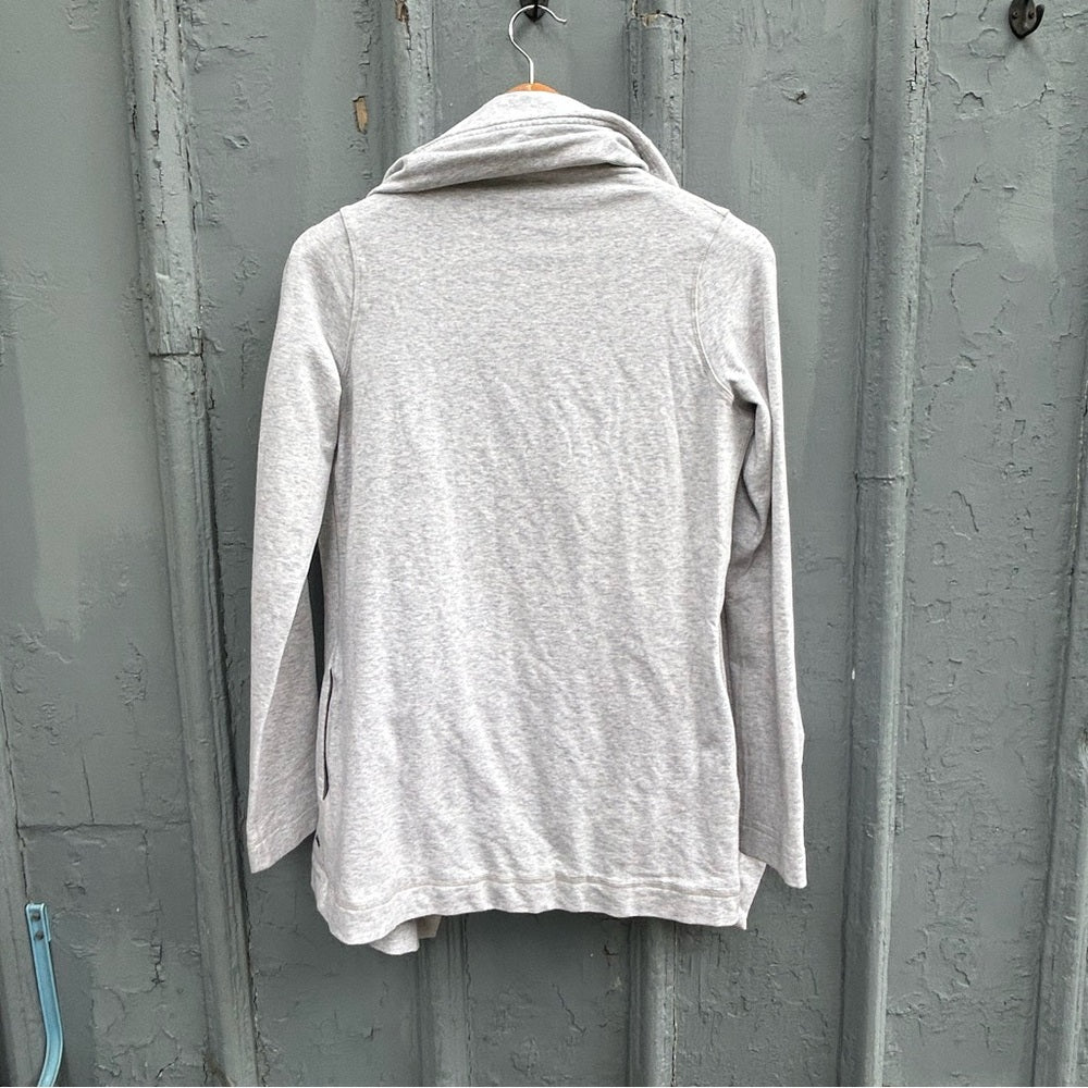 Lululemon light Grey Savasana Wrap Sweater, size 6