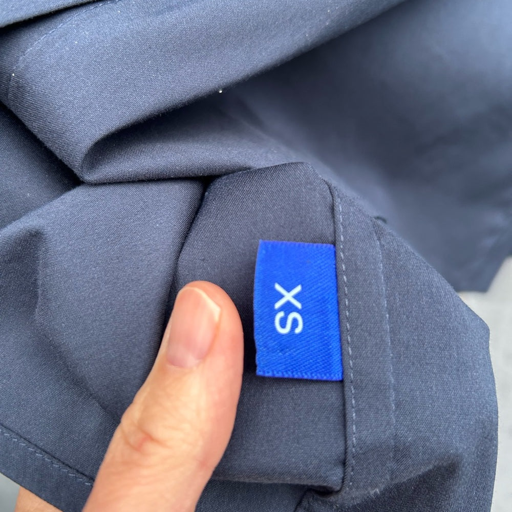 Kit & Ace Navy Buttondown short sleeve, size xs (fits up to Med)
