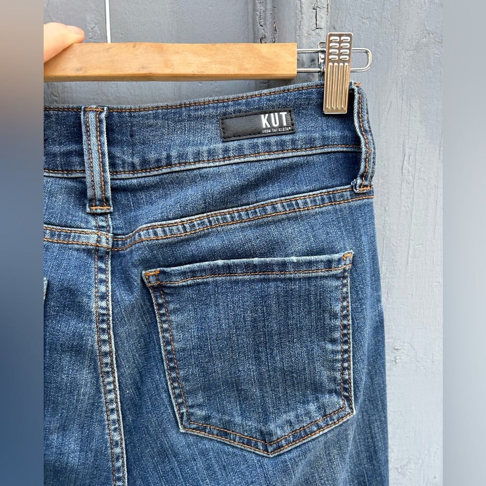 Kut from the Kloth Natalie fab ab bootcut, size “2” (small)