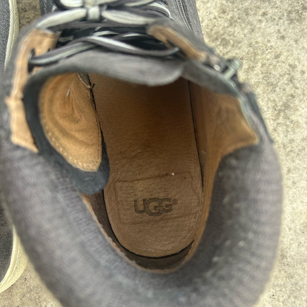 Ugg Grey Suede Olive Trainer, size 9