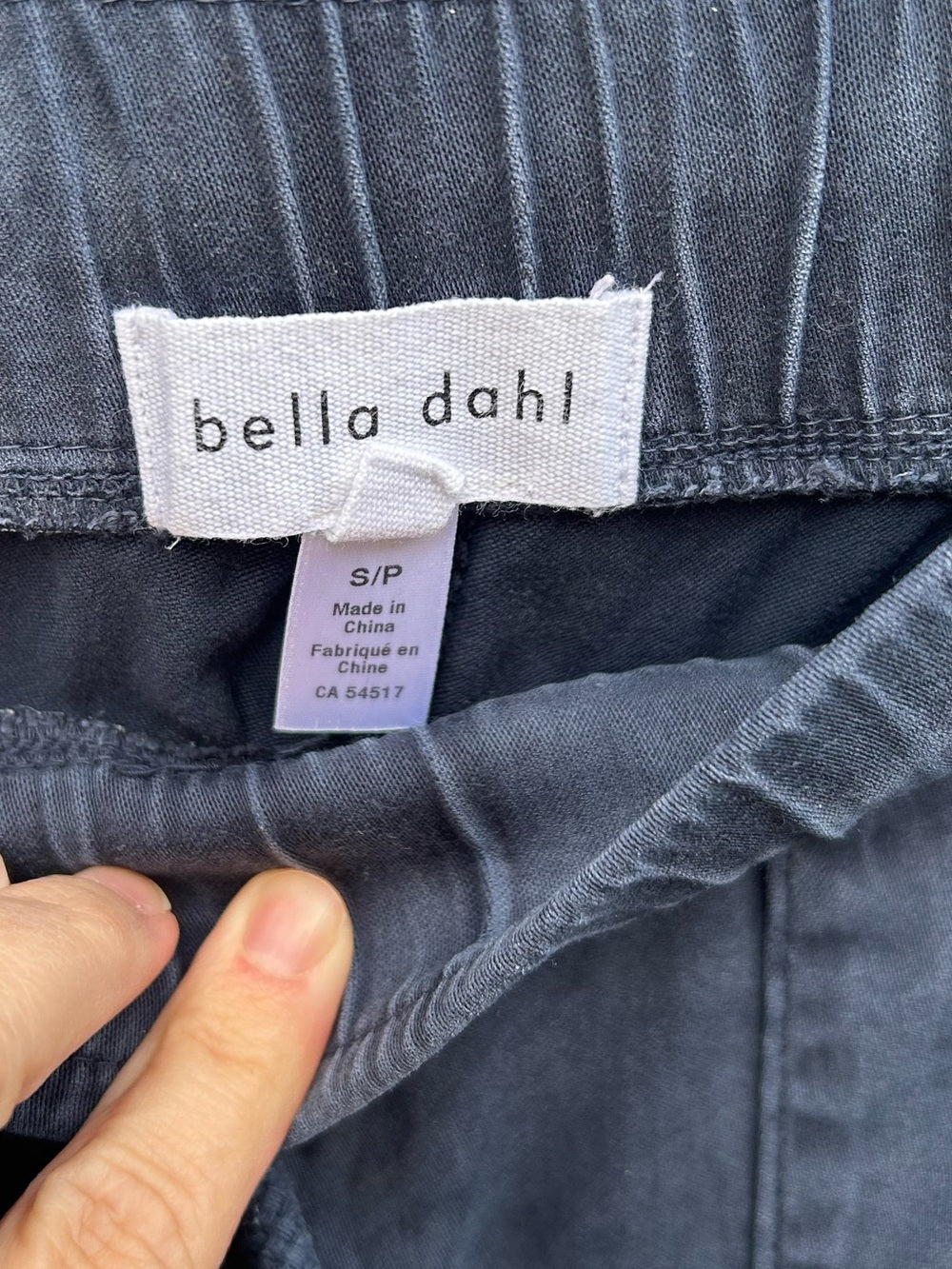 Bella Dahl Navy Cargo Pants, Small