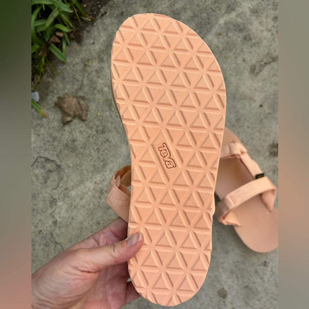 Teva universal slide sandals, BNWOT, size 10