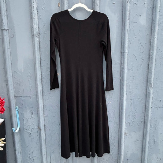 Kit and Ace black Poise v back Dress, size M