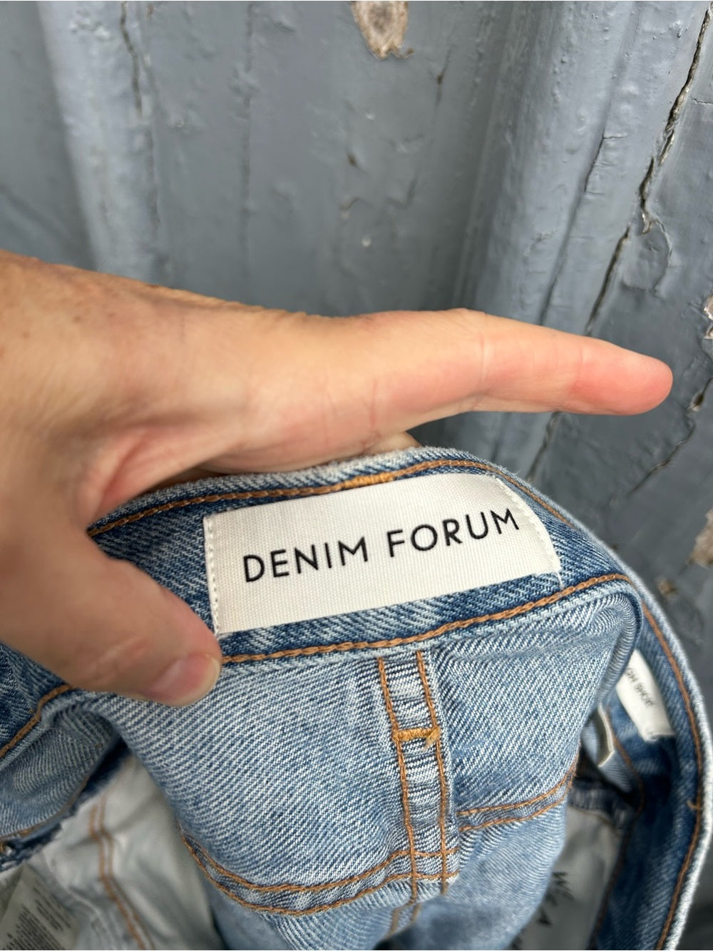 Denim Forum Yoko Thigh Short, size 27
