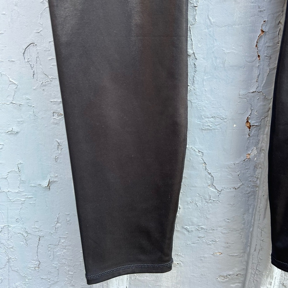 Fabletics Anywhere Motion365+ Shine High-Waisted Legging, size approx Large