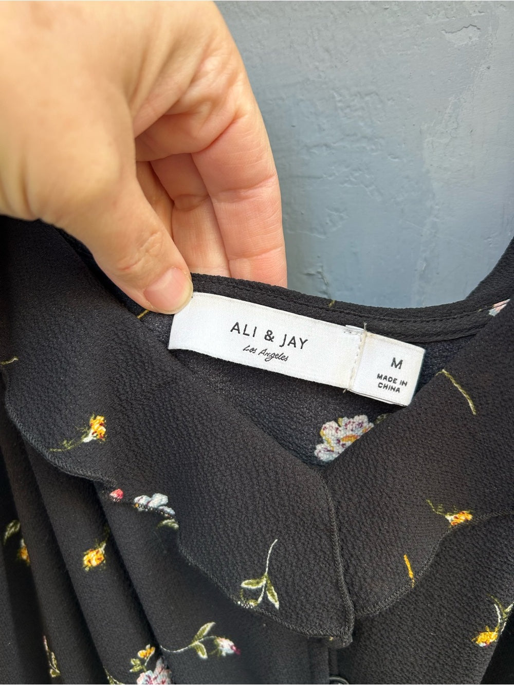 Ali & Jay Floral Ruffle dress, size M