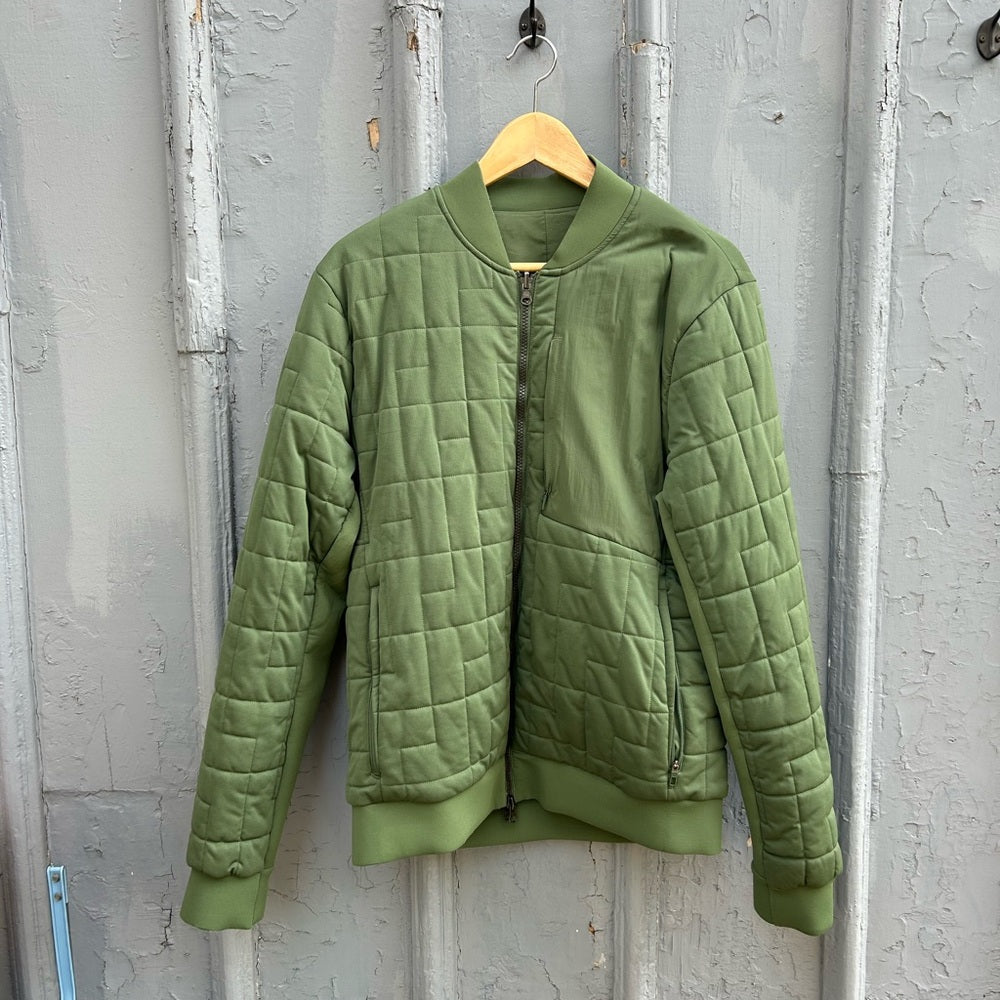 Lululemon Rival Side Bomber, size M