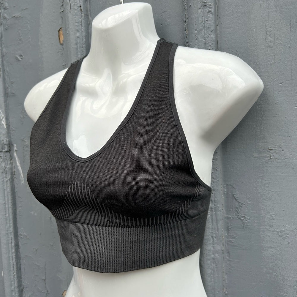 Good American Essential Core Seamless Strappy Sports Bra, size “2” (M)