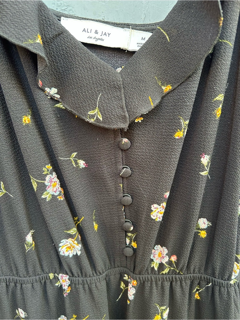 Ali & Jay Floral Ruffle dress, size M