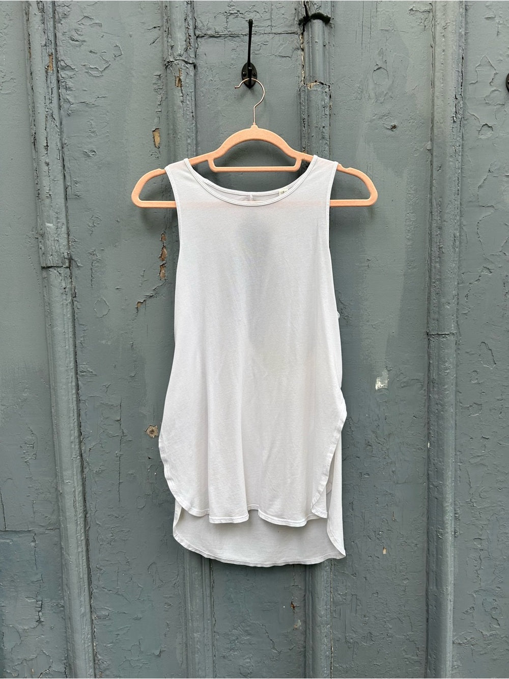 Lululemon White Cruiser Pima Cotton Tank, size 6
