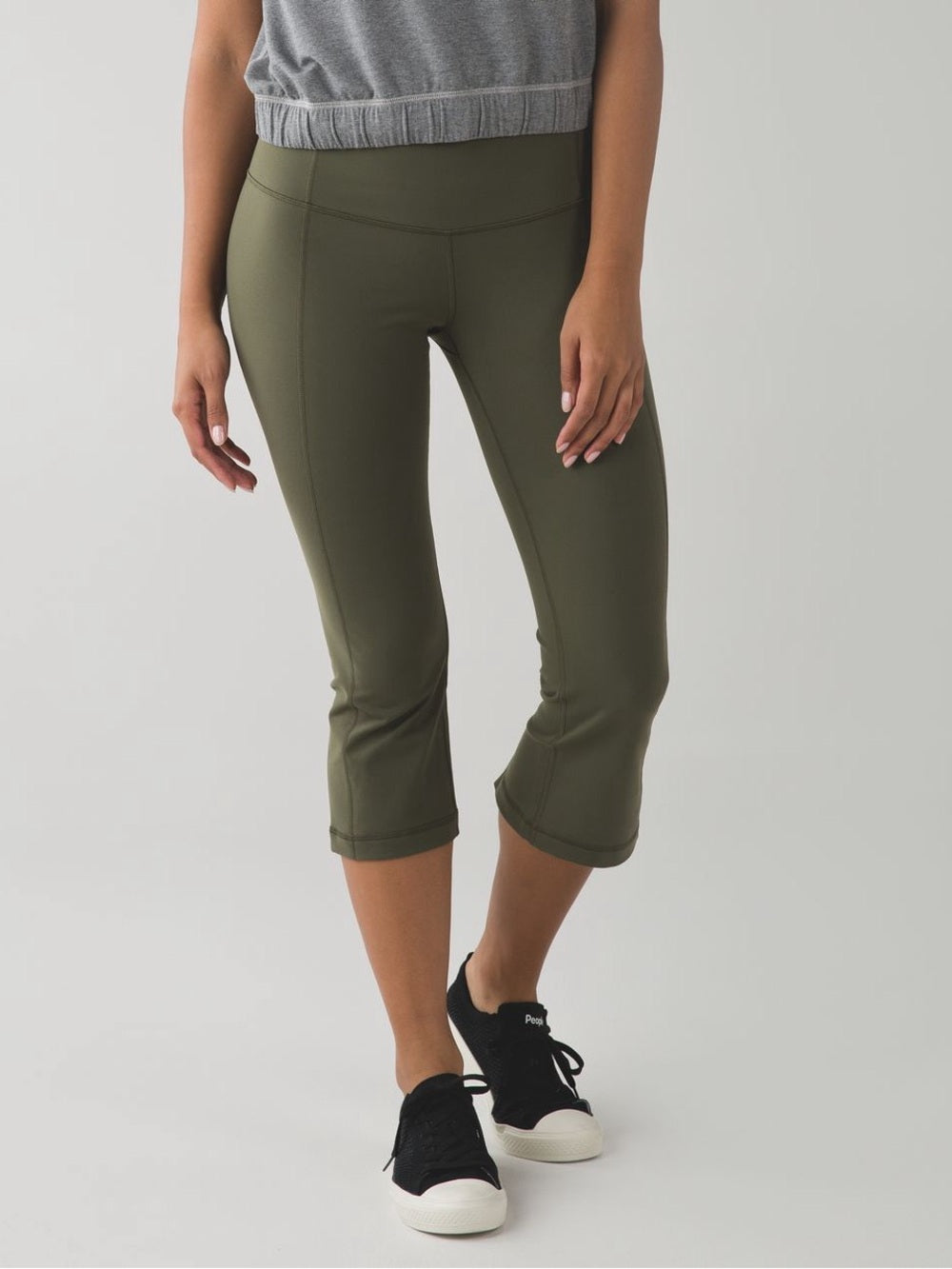 Lululemon Gather & Crow Crop II, size 12