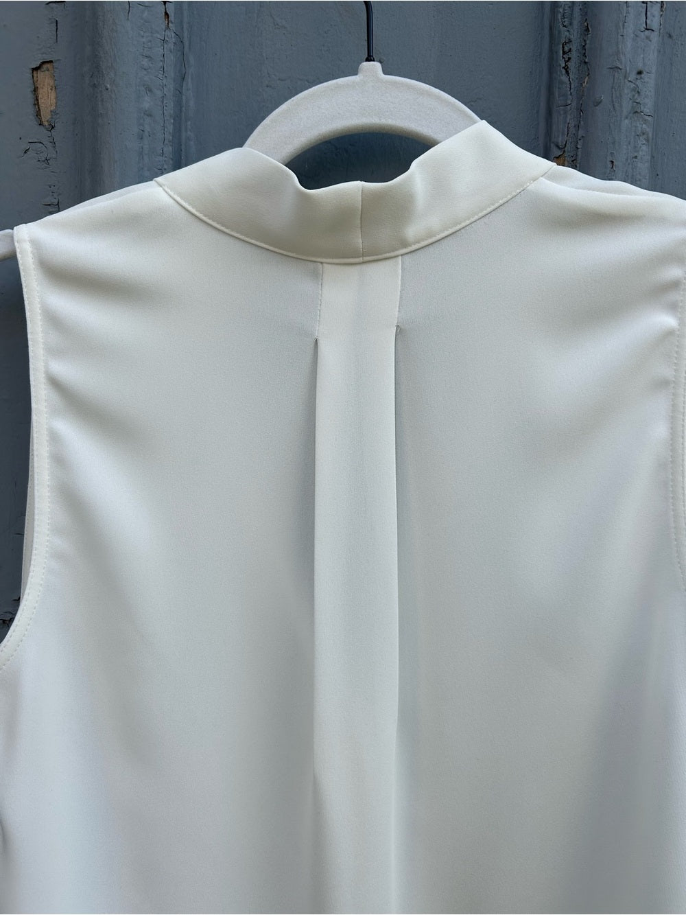 Babaton Sleeveless White Power Blouse, size S