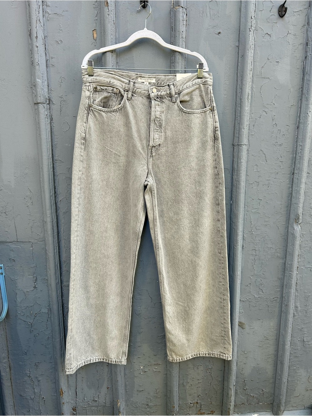 Banana Republic Relaxed Jeans, BNWT, size 29