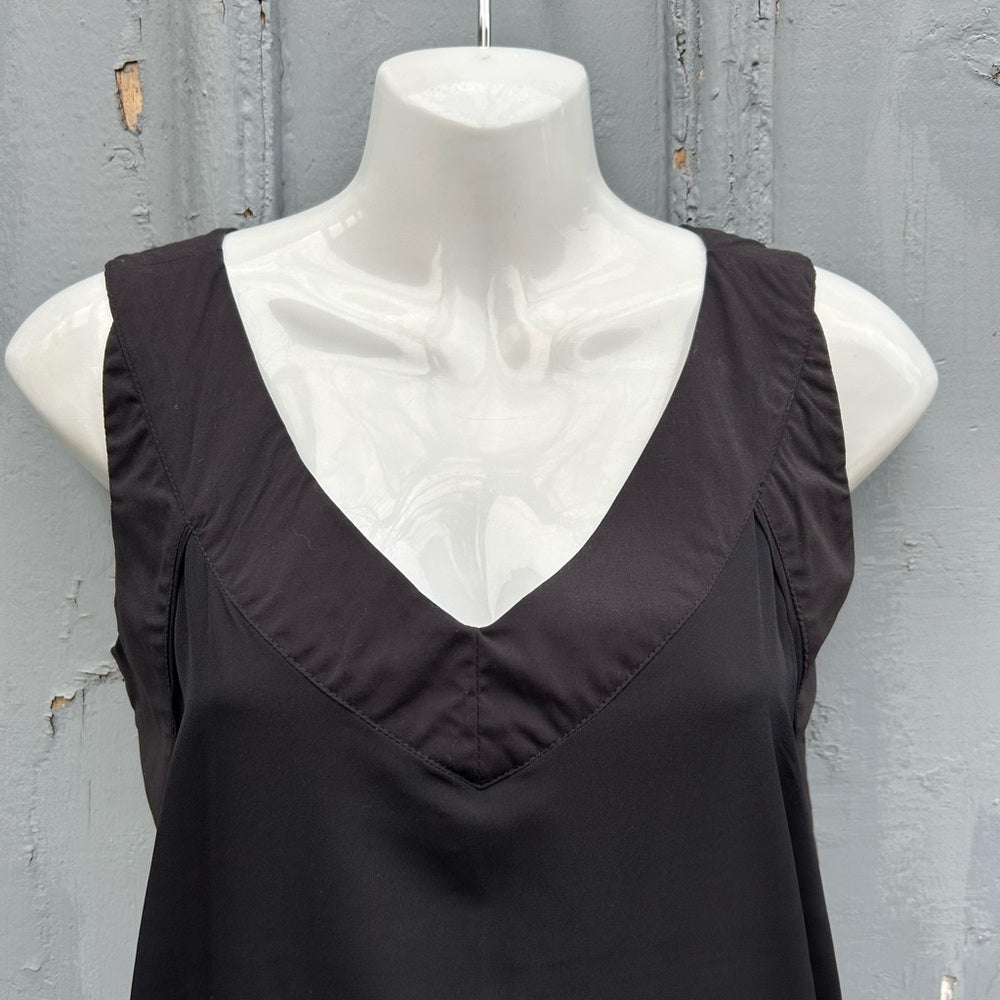 Indygena Burok sleeveless black shift dress, Small