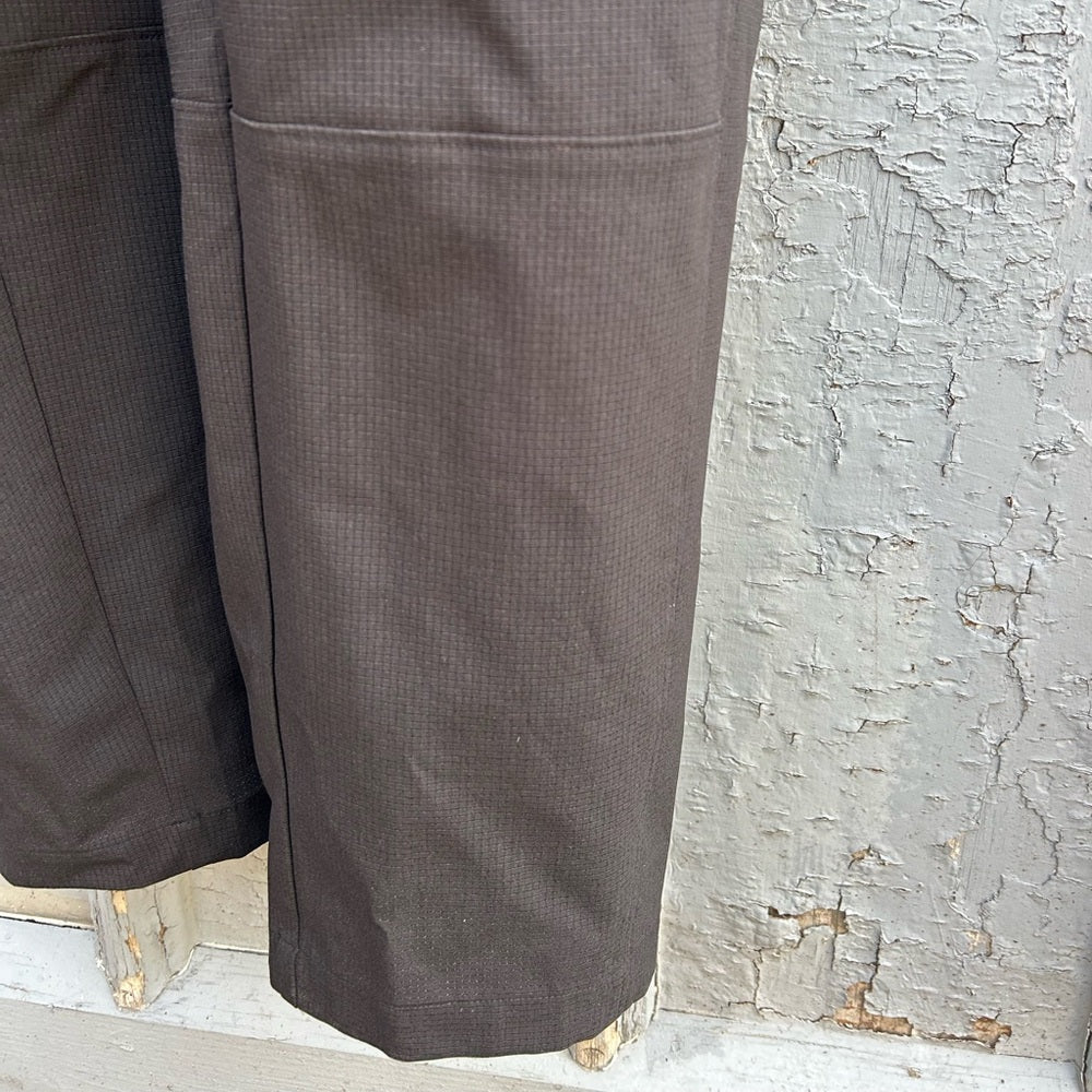 Lululemon Ventlight Zippered Jumpsuit Black, size 6
