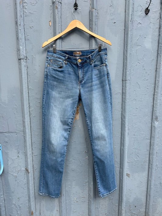 Kut from the Kloth Catherine Boyfriend Jeans, size 8