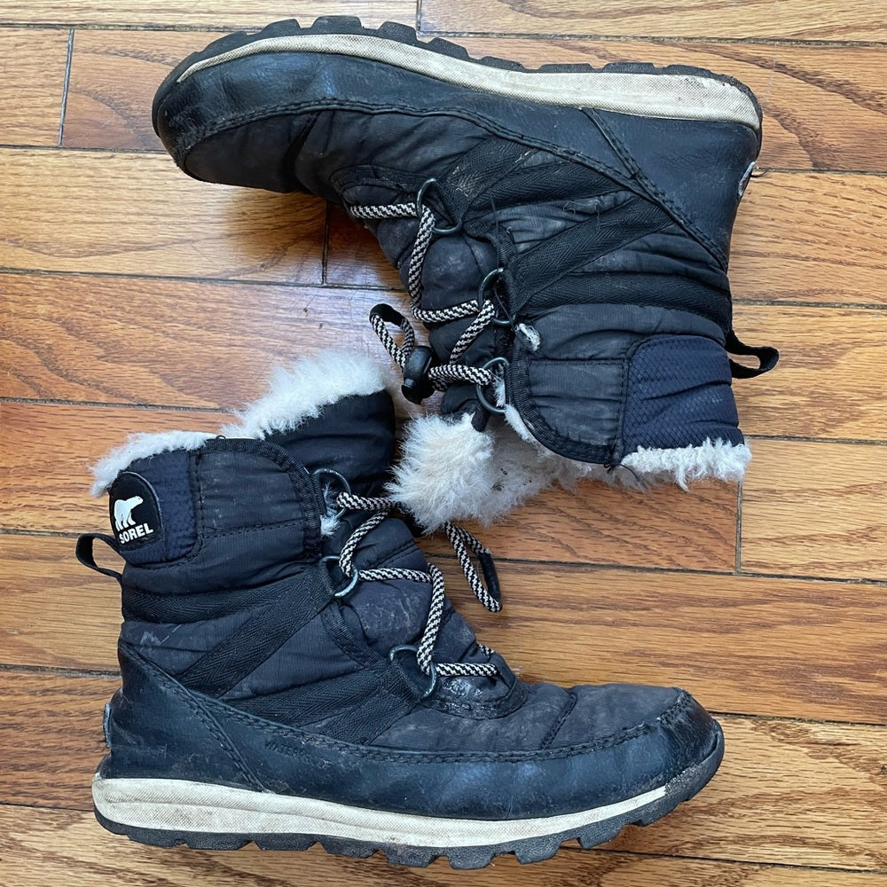 Sorel Girl's Whitney Short ll Boots, size 2