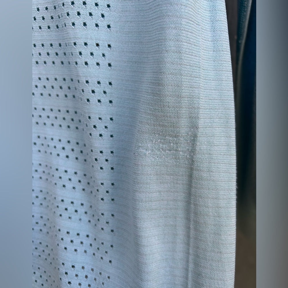 Lululemon Breeze By Long sleeve, size approx 6
