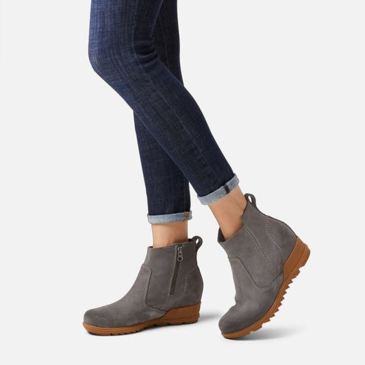 Sorel Grey Suede Evie ll Chelsea Boot, size 9.5