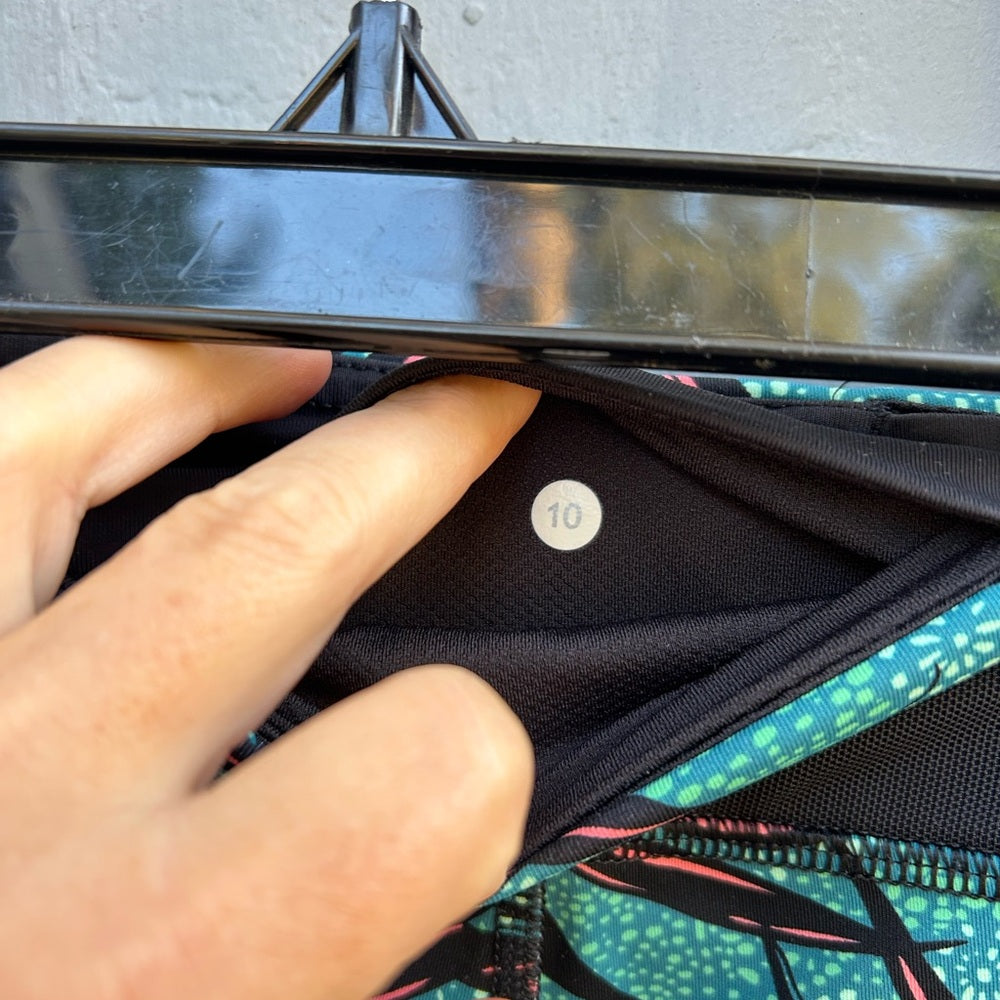 Lululemon Inspire Tight II, size 10