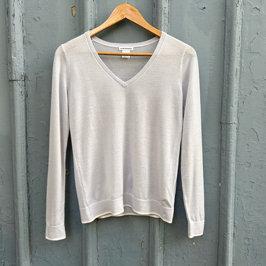 Club Monaco v neck sweater, XS