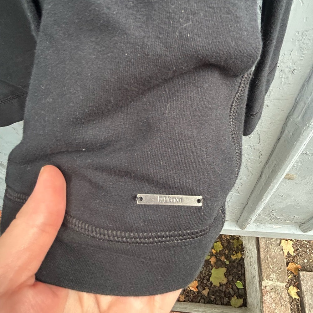 Lululemon black Savasana Wrap Sweater, size 6