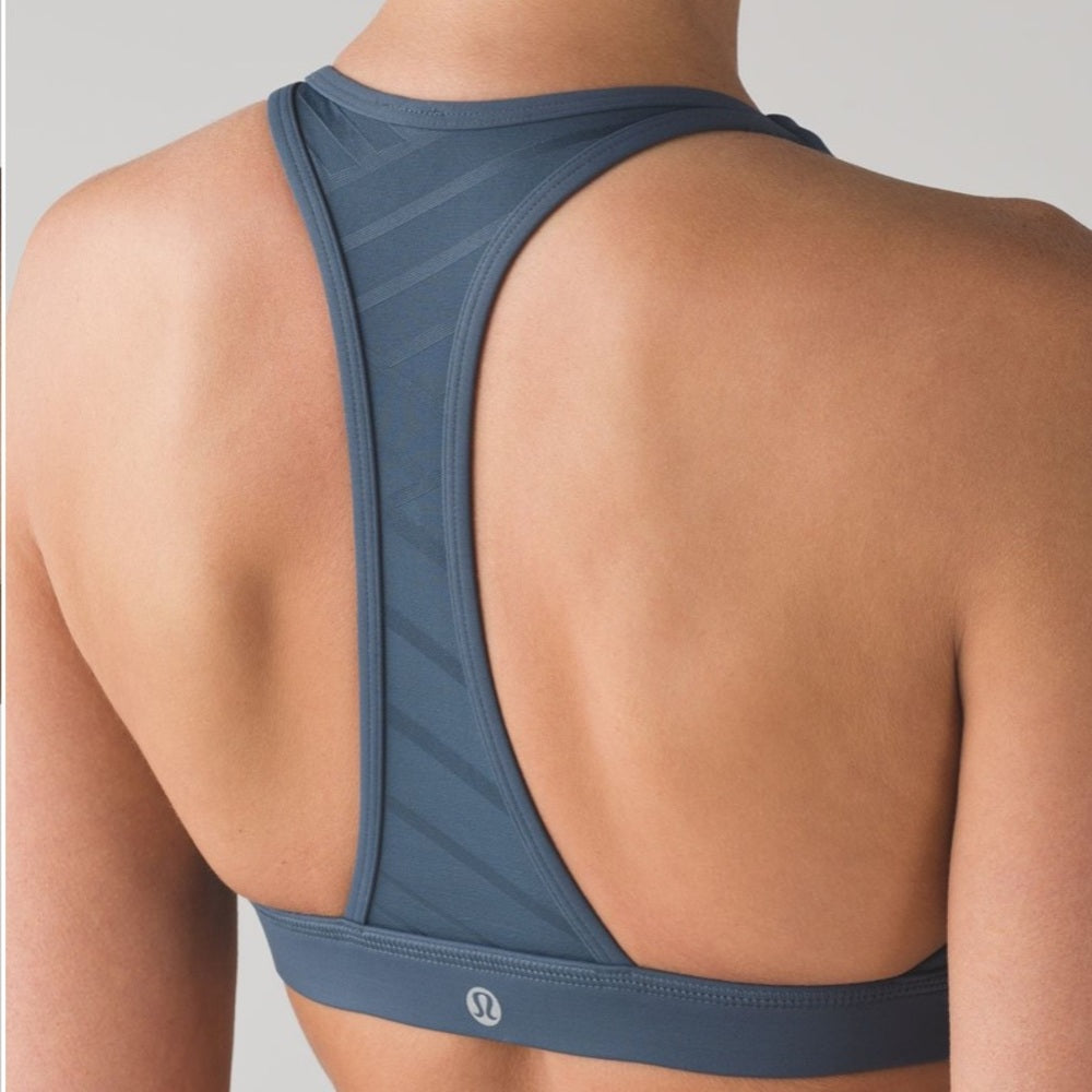 Lululemon Hot Like Agni Bra Astro Blue size 8