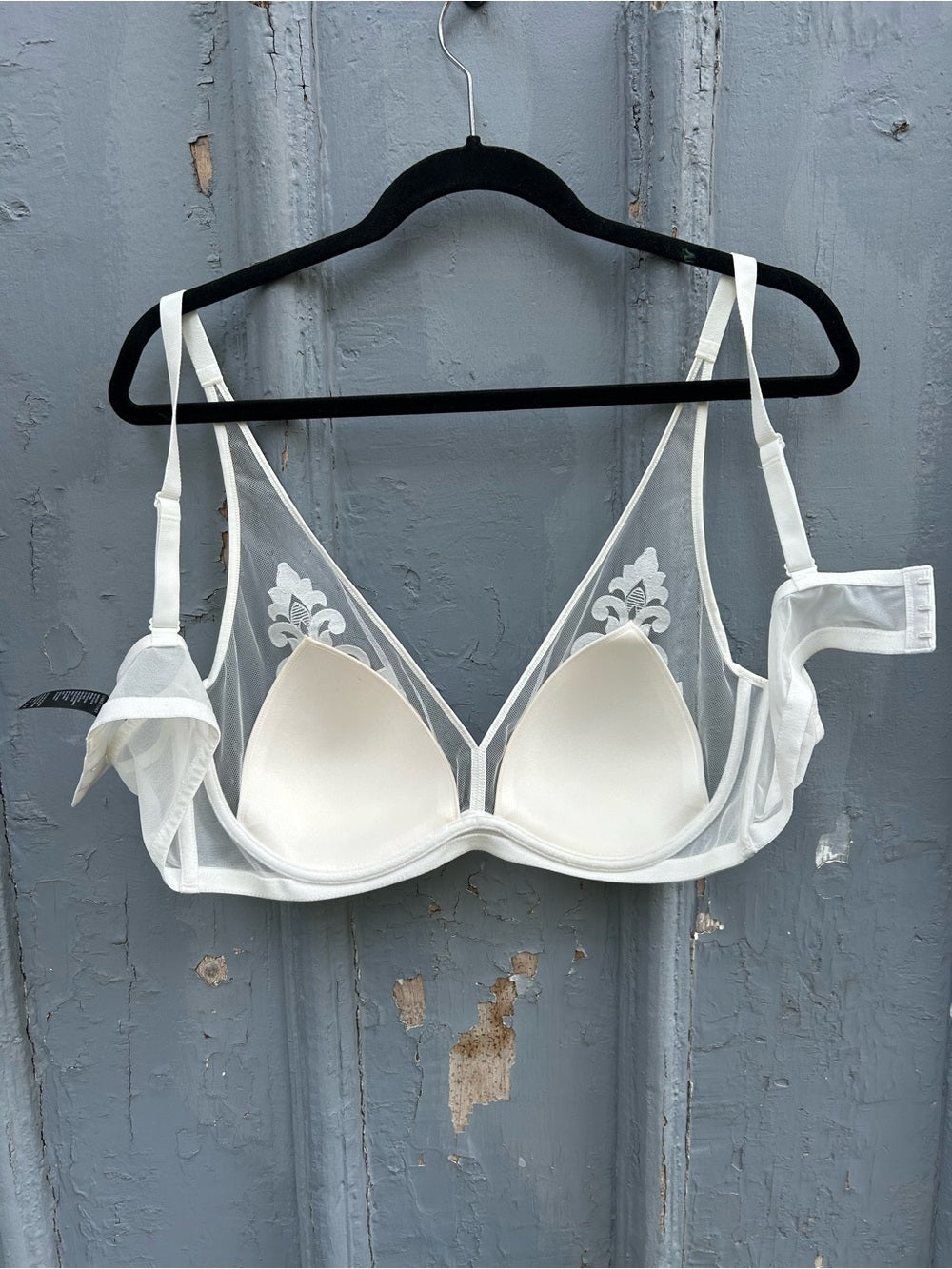 Understance white mesh detailed bra, size 40D