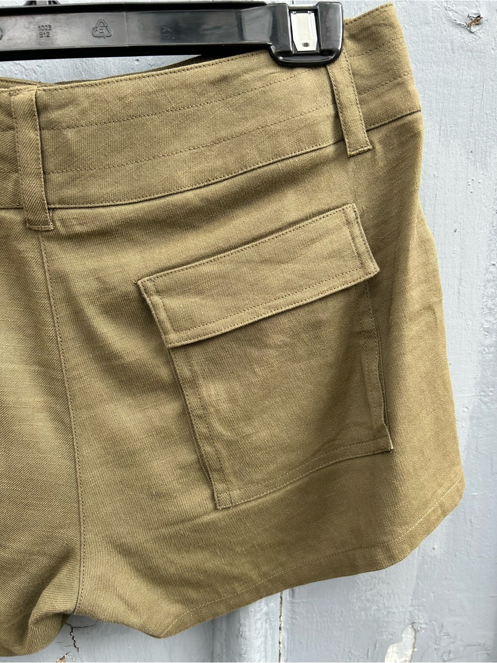 Theory linen cotton khaki shorts, size 6