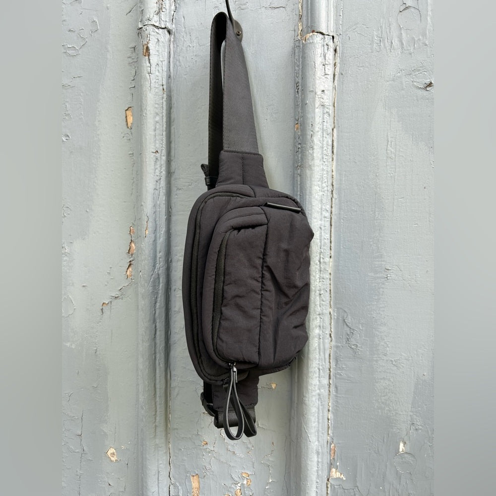 Carta Everything Fanny Pack, 8”x5”x3”