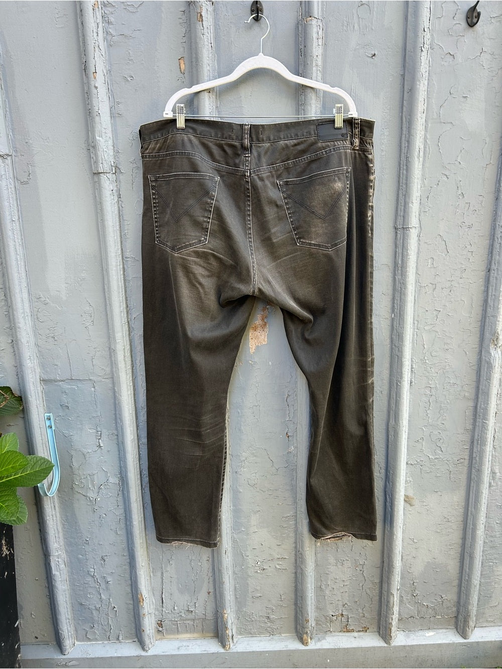 John Varvatos Wight Faded Slim Jeans, size 40