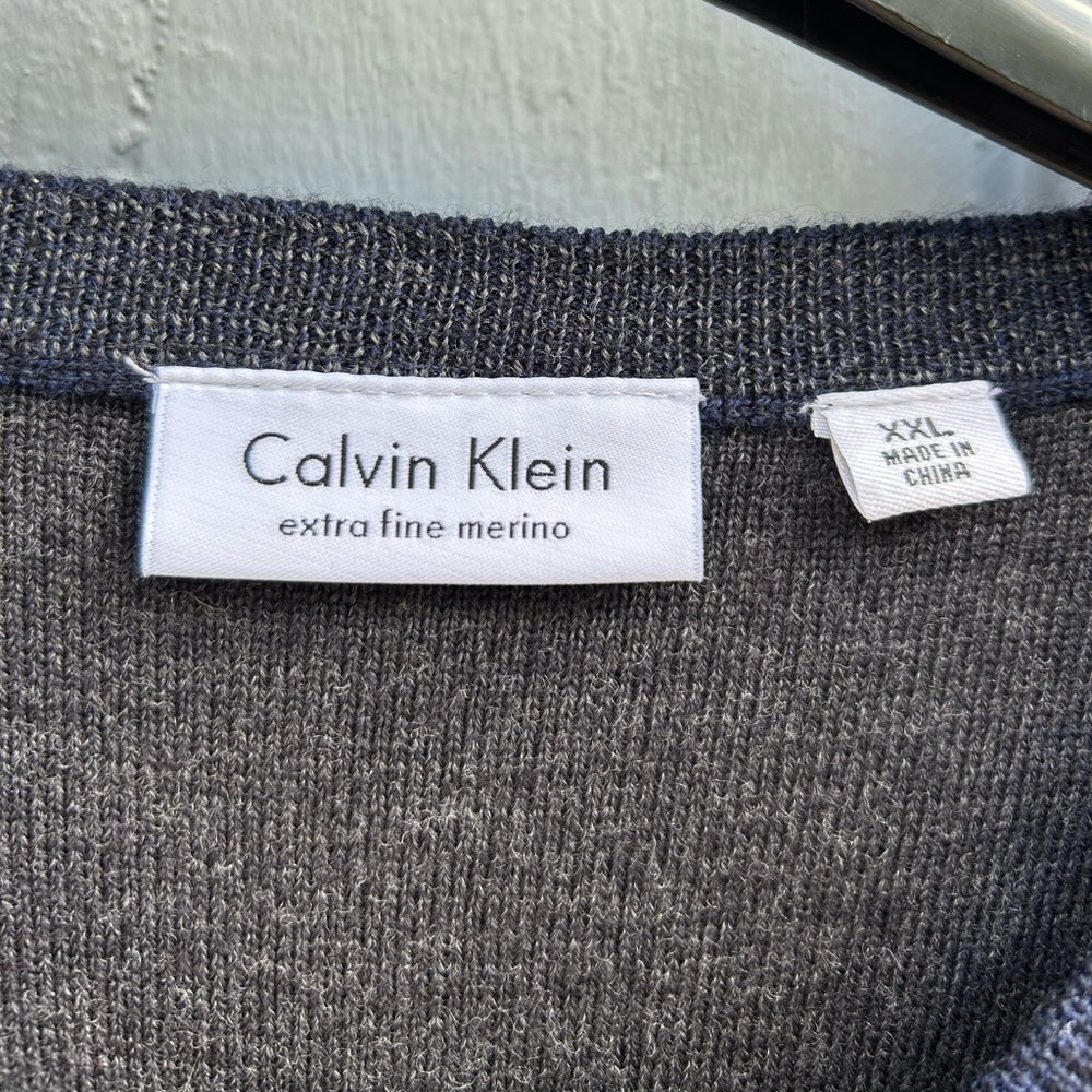 Calvin Klein Extra Fine Merino V Neck Sweater, size XXL