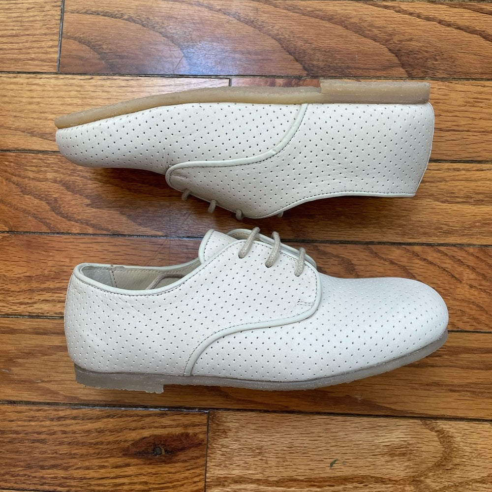 Anais & I New York Perforated Oxford shoes, BNWOT, size 33