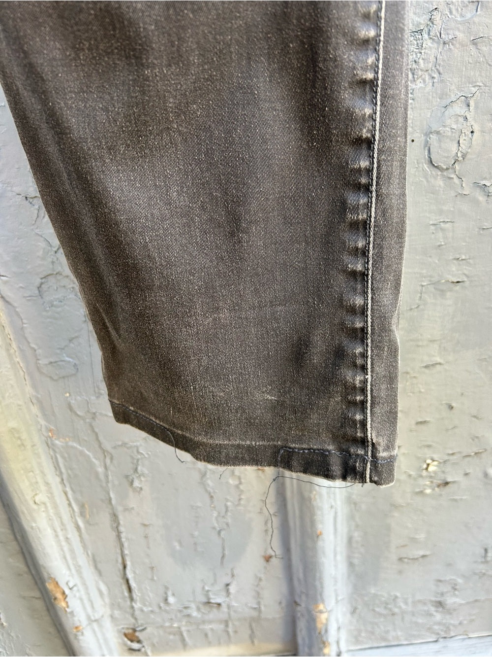 John Varvatos Wight Faded Slim Jeans, size 40