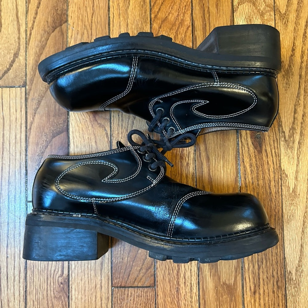 JOHN FLUEVOG Angel Gibson Swirl, Oxford, size 8