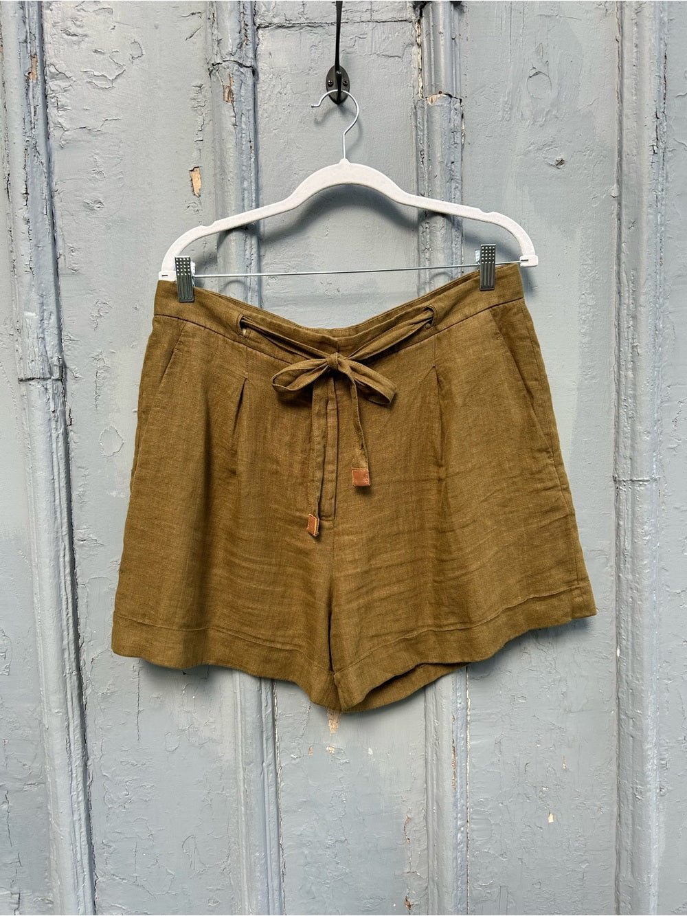 Massimo Dutti Linen shorts, size 10