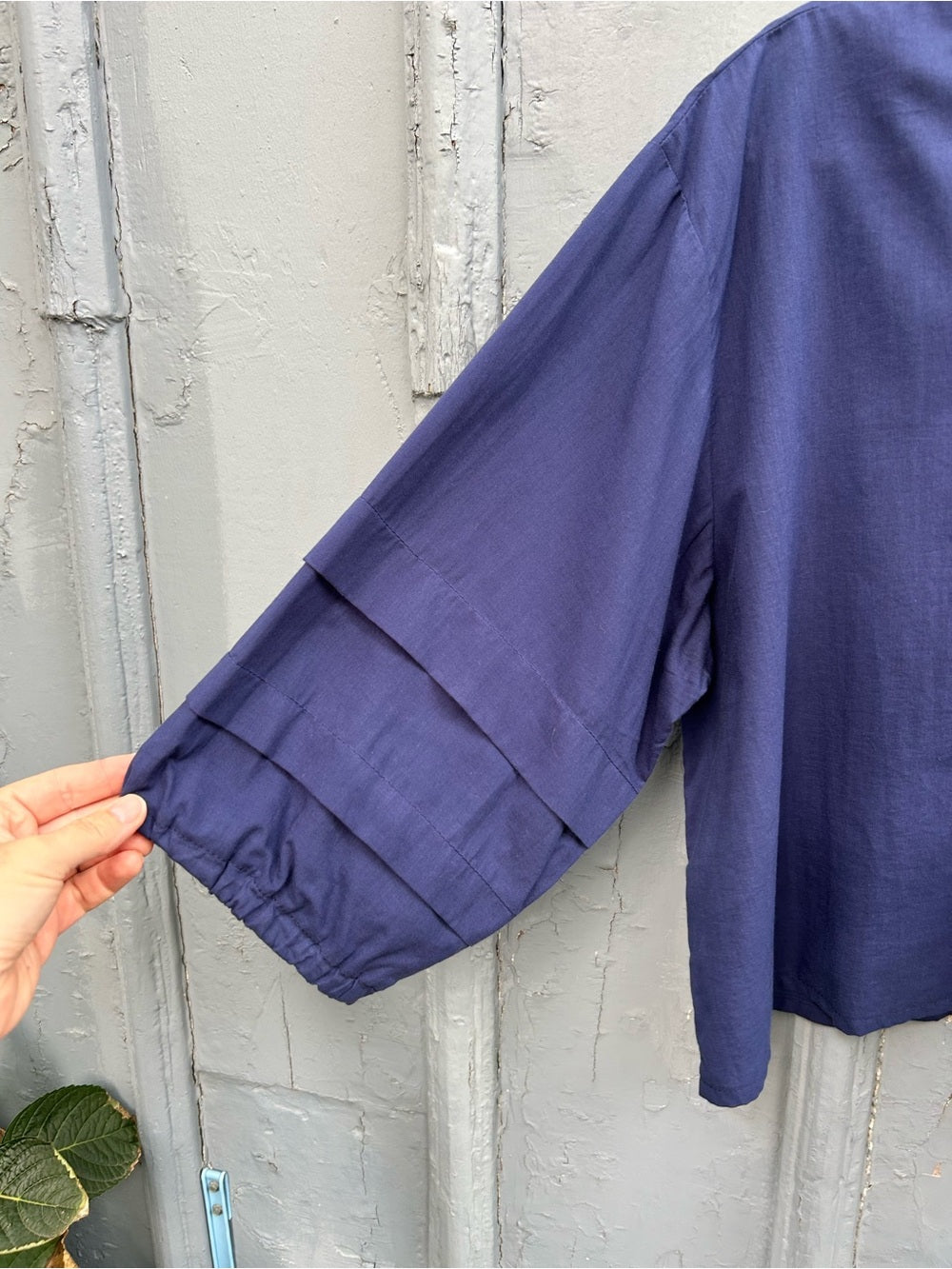 Jennifer Glasgow blue light cotton Samson blouse, size XL