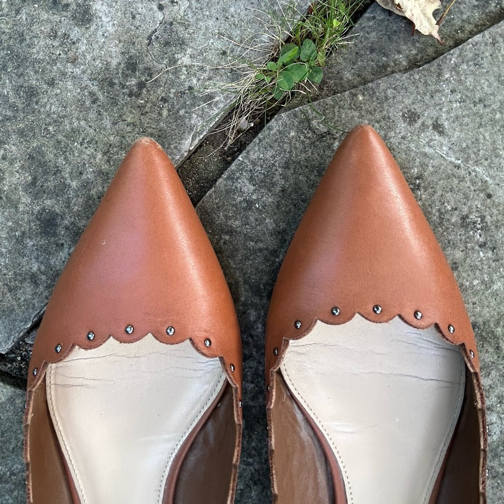 Coach Jill Leather Scalloped Brown Flats, size 10
