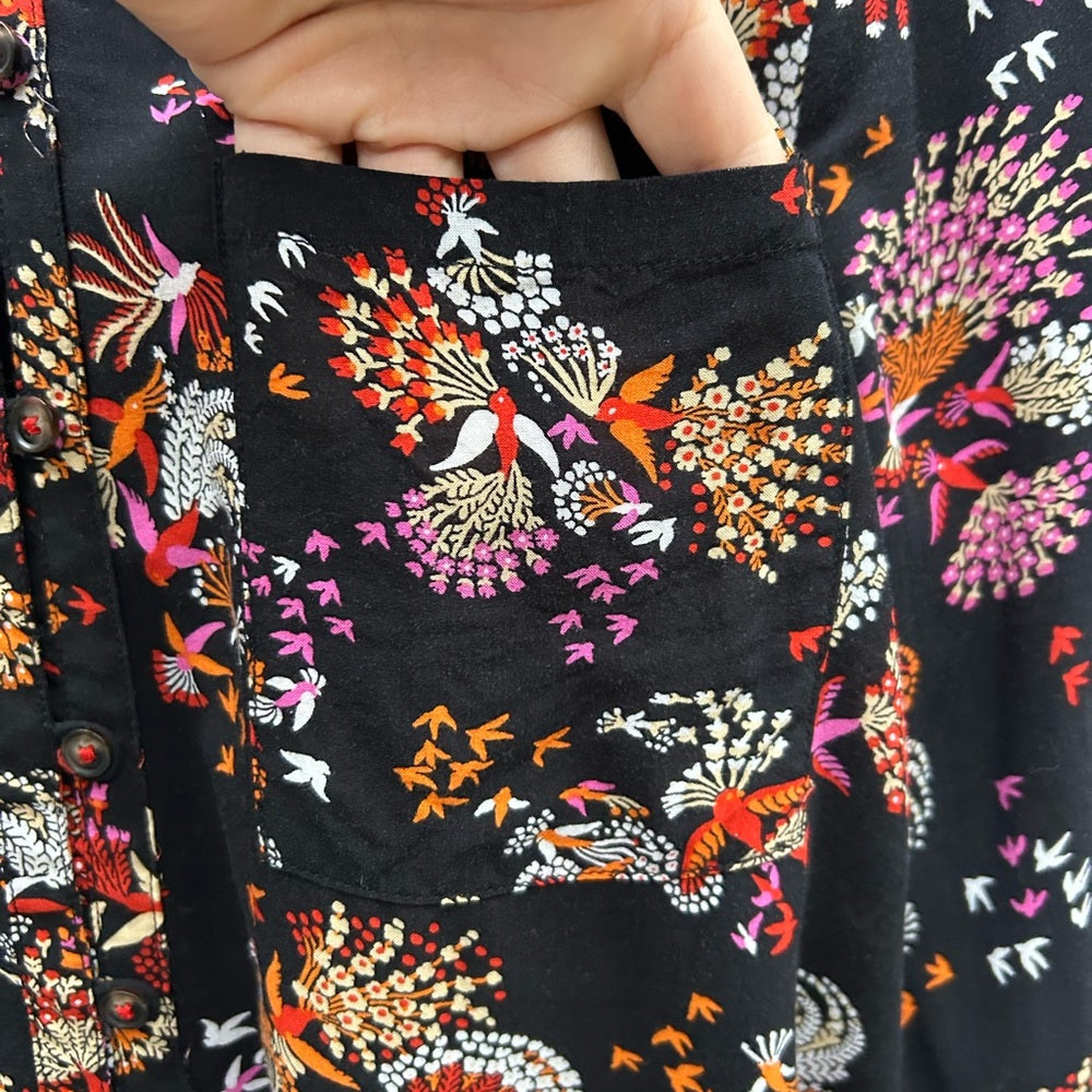 Anthropologie 52 Conversations “Fly the Coop” button-down top, size 6